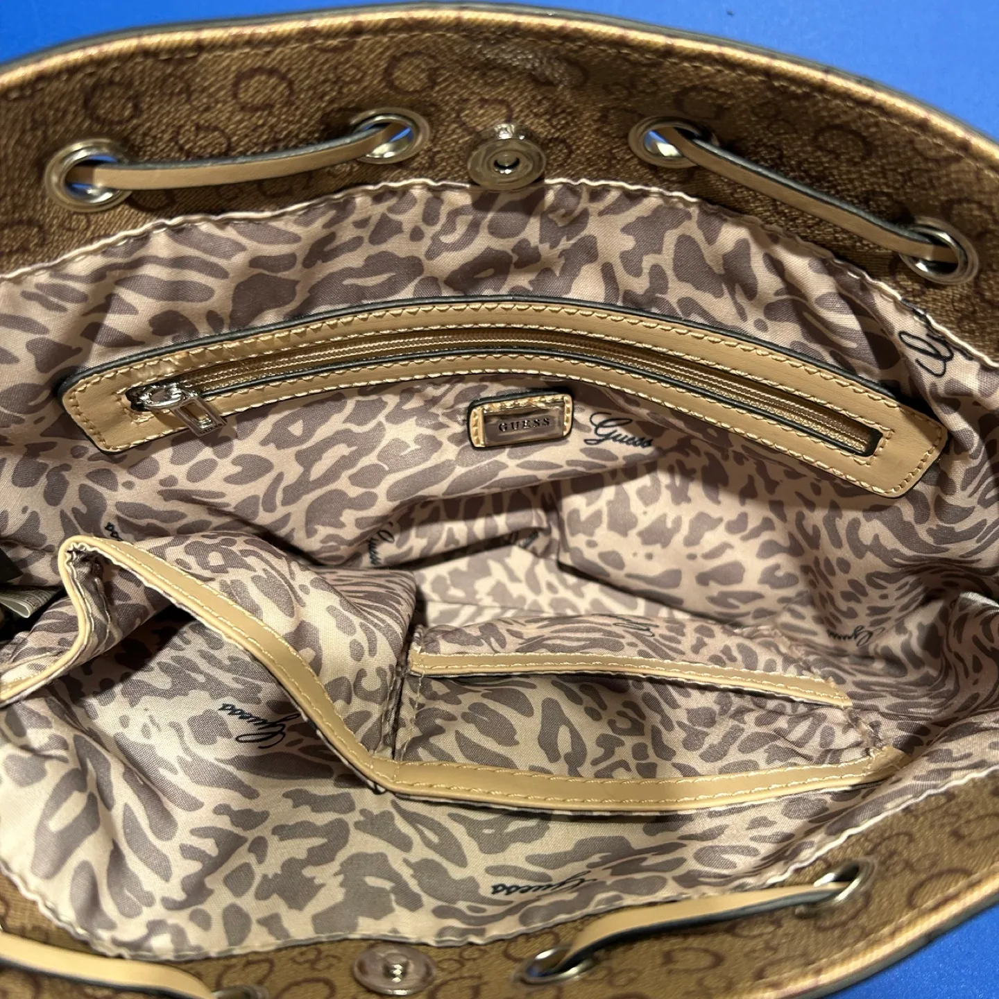 Guess Brown Bucket Bag with Flower Detail - Guess Purse Handbag image indicator(4)