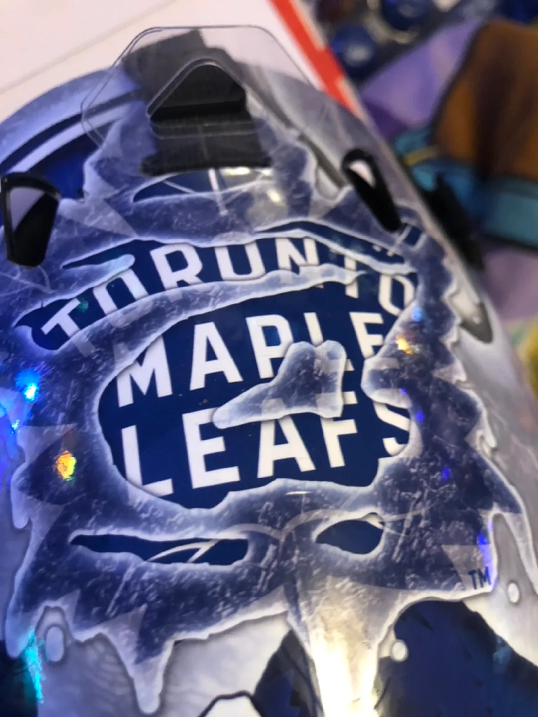 Toronto Maple Leafs Goalie Mask - Franklin GFM 1500 image indicator(3)