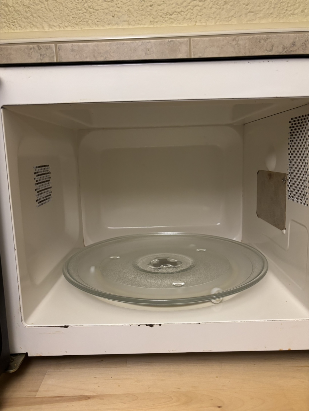 Danby Microwave - photo 3