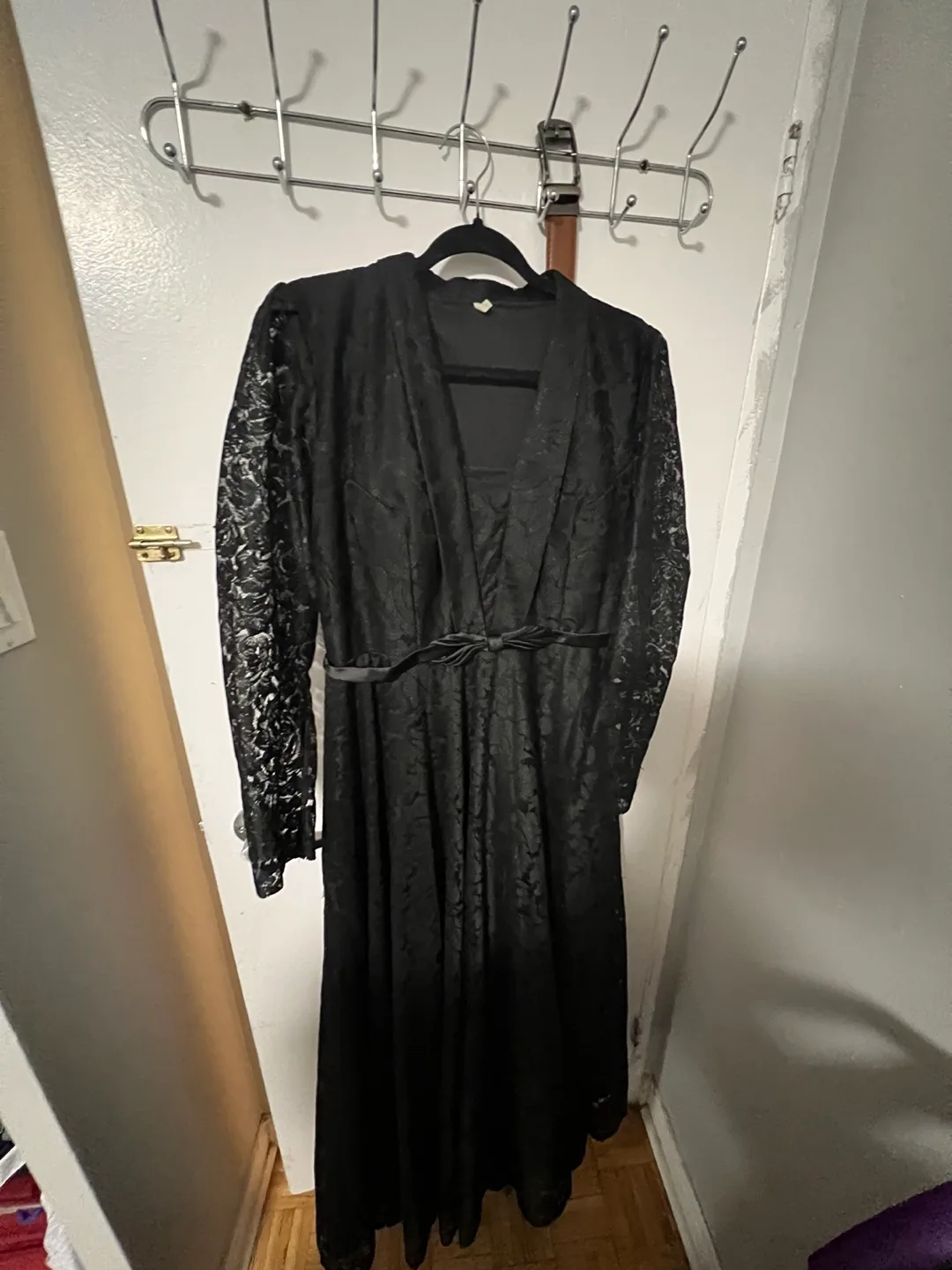 Elegant Black Lace Maxi Dress thumbnail