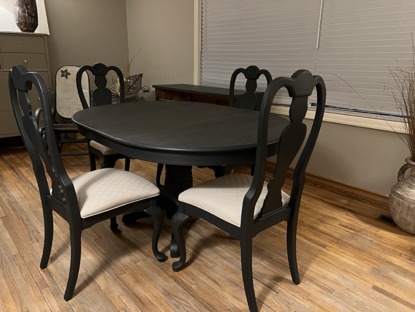 Black Dining Table Set - photo 5
