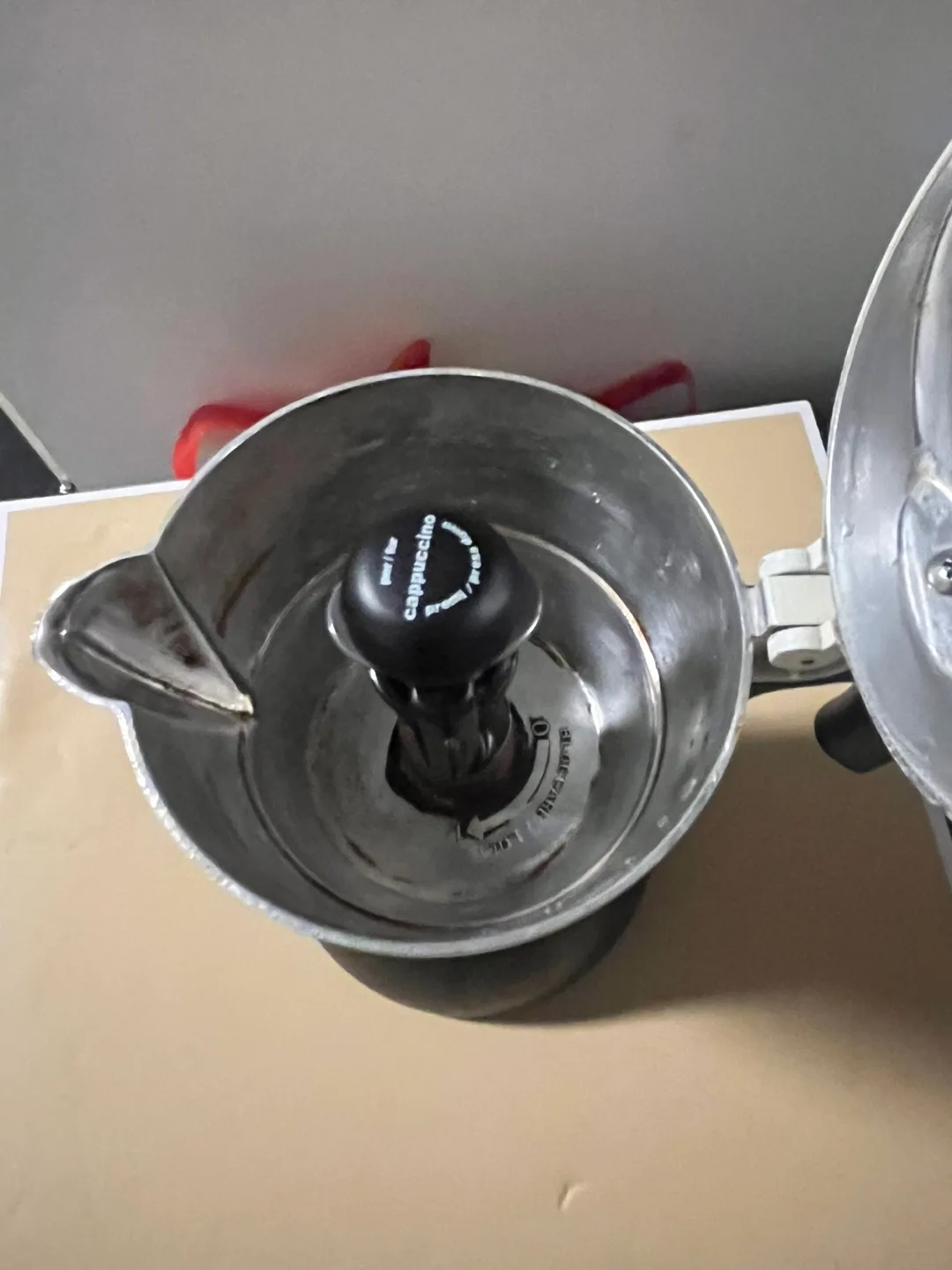 Bialetti Mukka Express Cow Design Stovetop Espresso Maker image indicator(2)