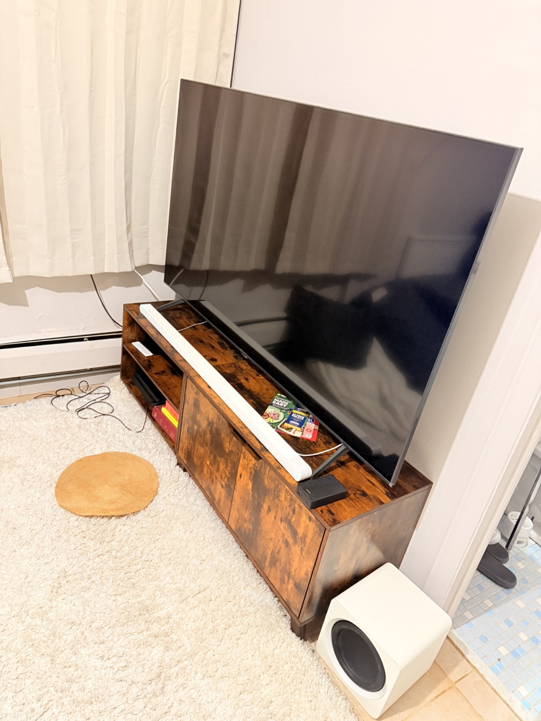 Large Samsung Smart TV comes with Tv stand