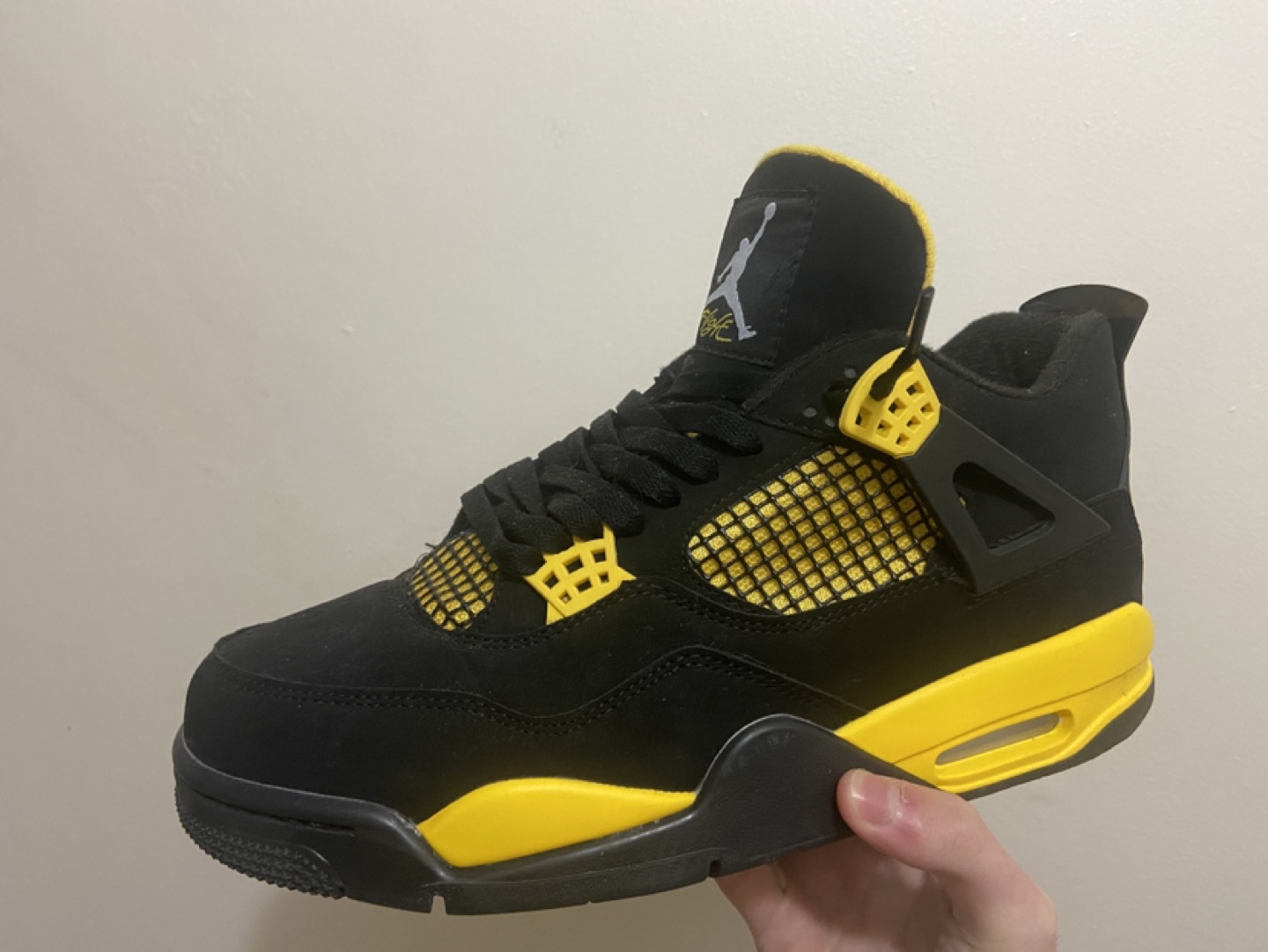 Air Jordan 4 Retro 'yellow Thunder' - photo 2