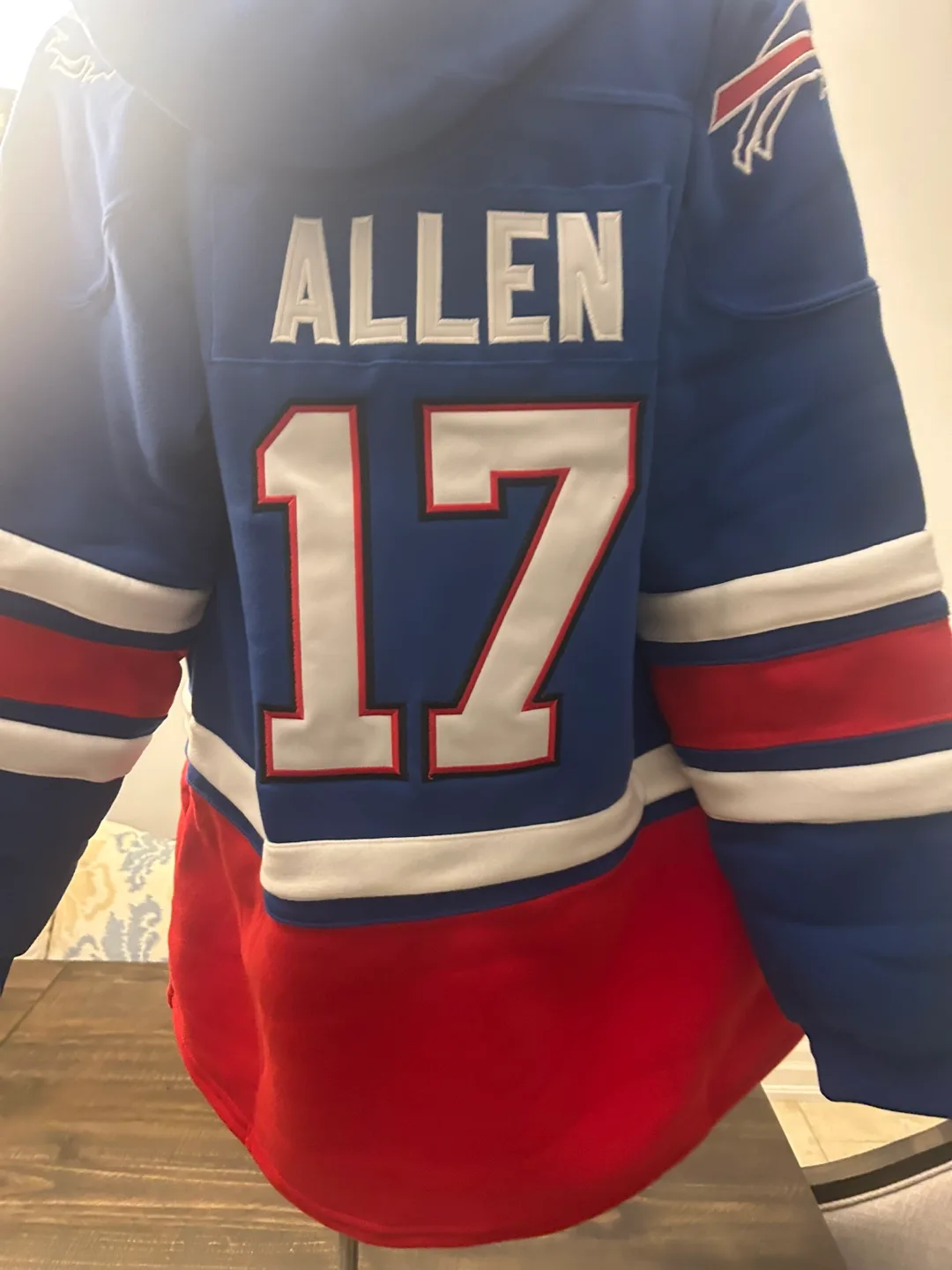 Josh Allen Buffalo Bills Hoodie Large NFL Football image indicator(3)