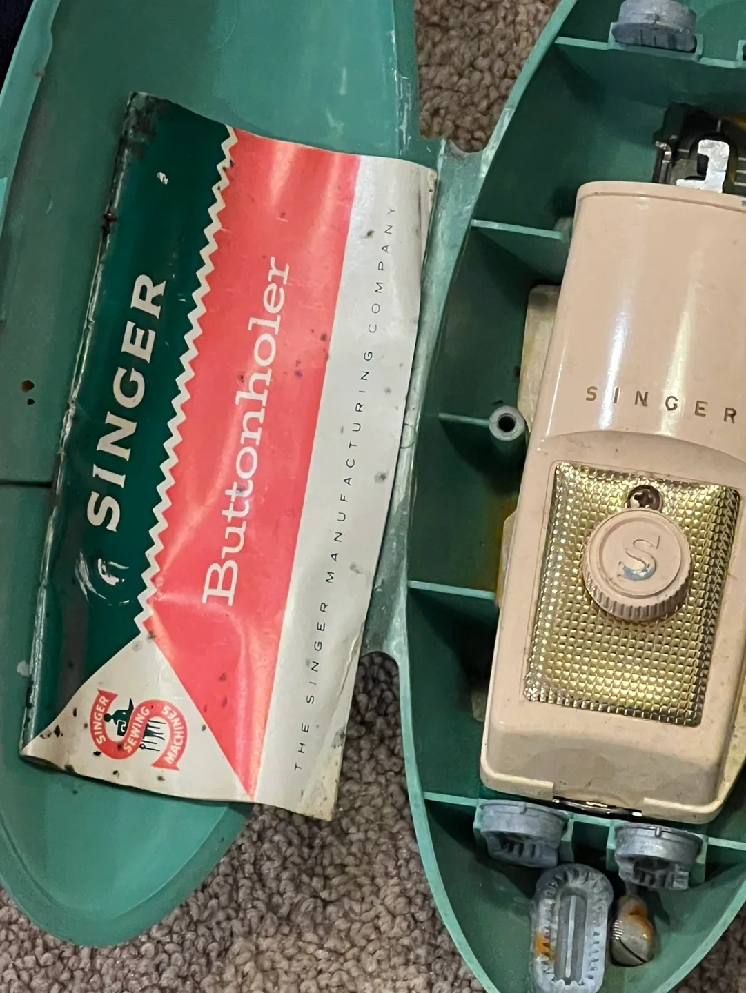 Vintage Singer Sewing Machine image indicator(4)