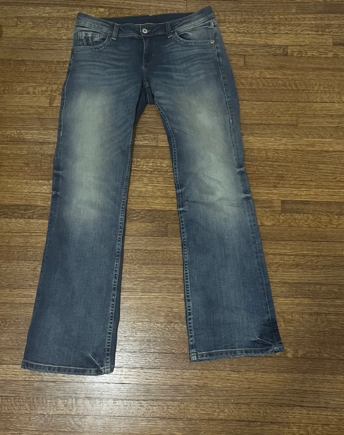 H&M Divided Flared Low Jeans - Size 10 thumbnail