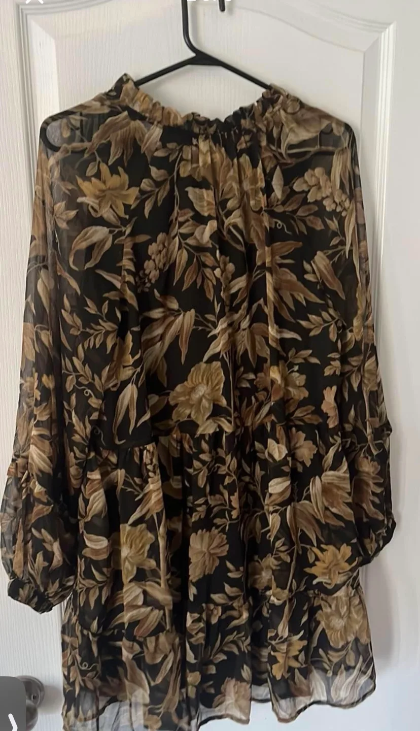 H&M Women's Floral Mini Dress Size 4 image indicator(3)