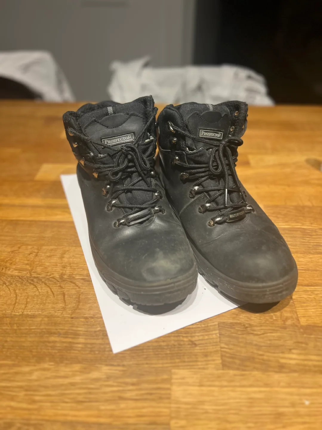 Prospector Men's Black Leather Boots image indicator(2)