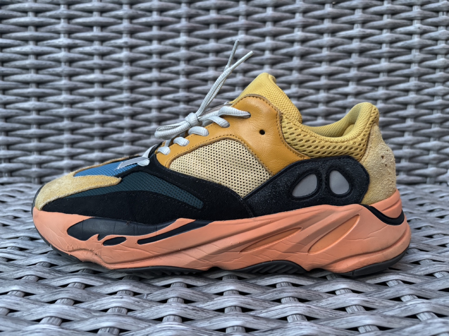 Adidas Yeezy 700 - Sz 11M - Enflame Amber - GW0297