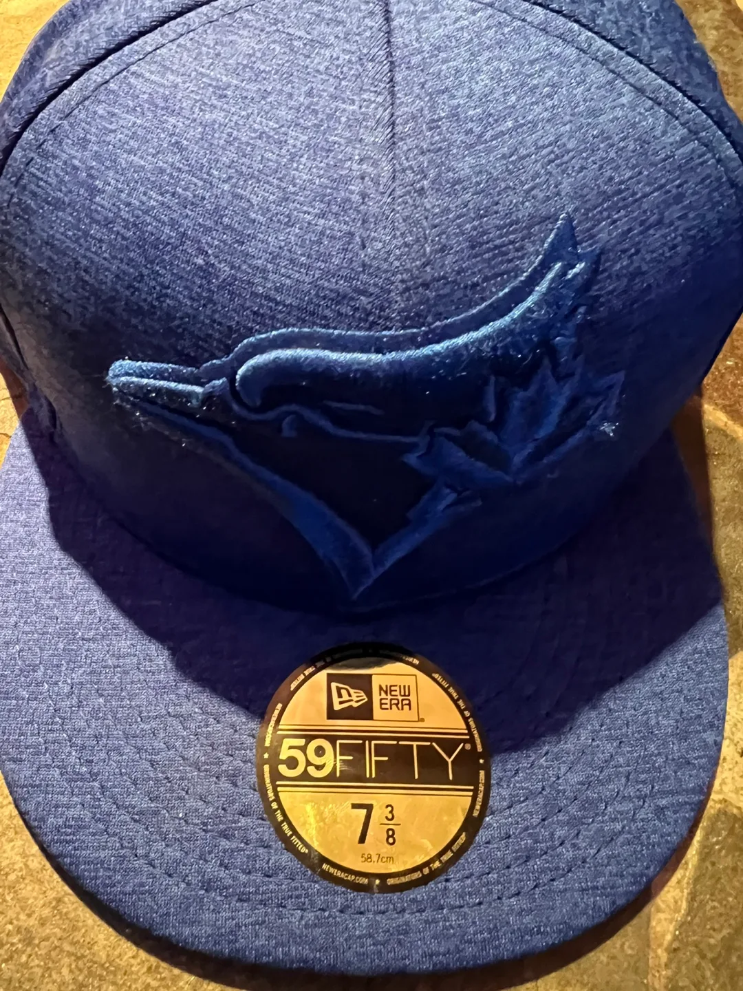 New Era Toronto Blue Jays Cap (7 3/8)(BN) image indicator(2)