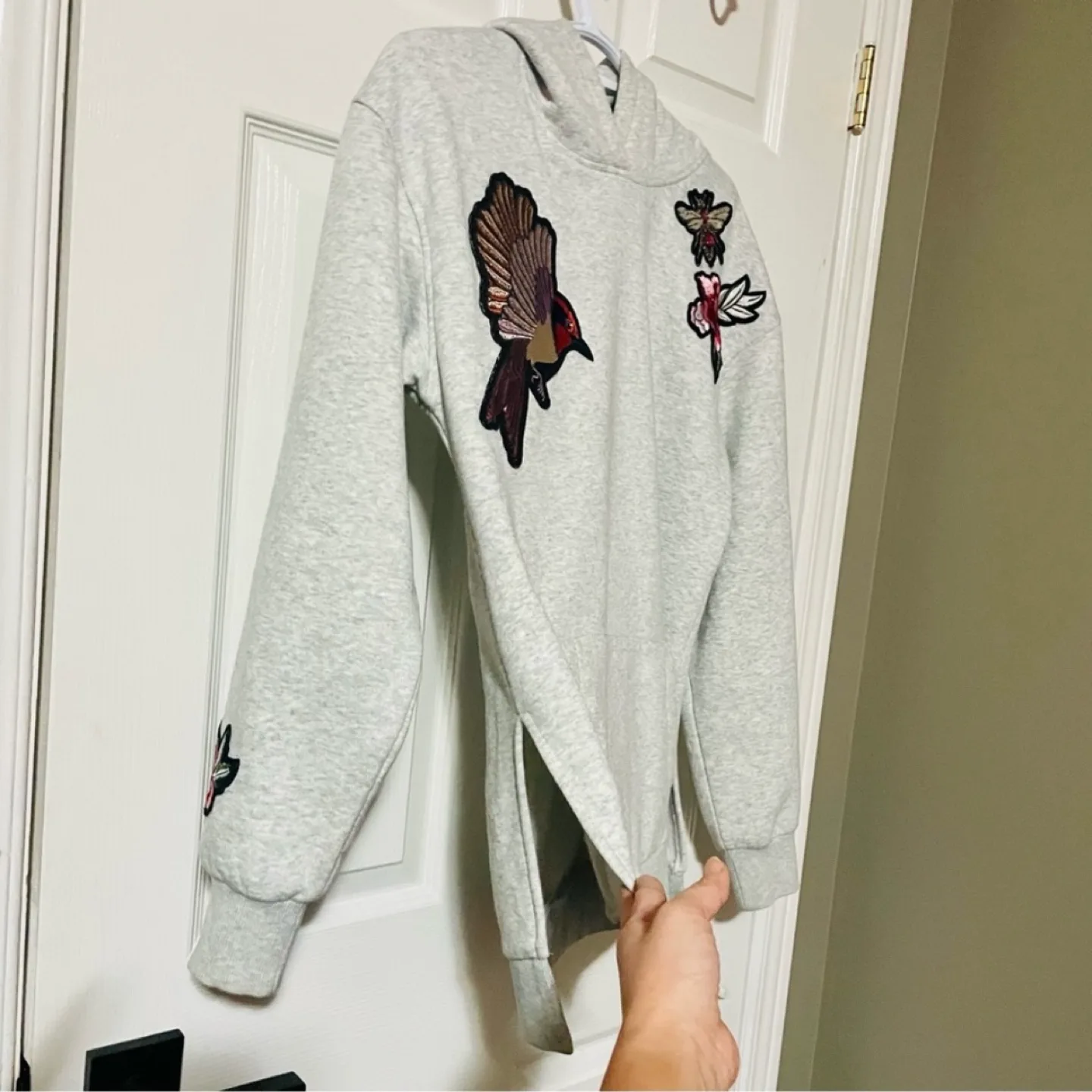 H&M Gray Sweatshirt Hoodie image indicator(5)