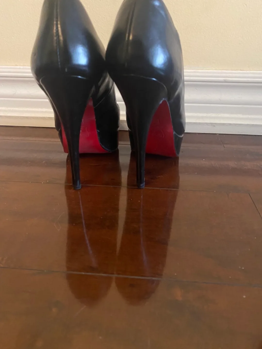 Black Leather Peep-Toe Platform Heels Christian Louboutin image indicator(4)
