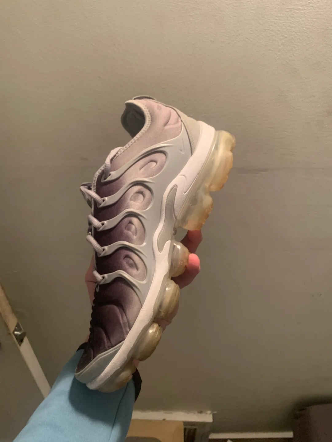 Size 10 Vapormax image indicator(2)