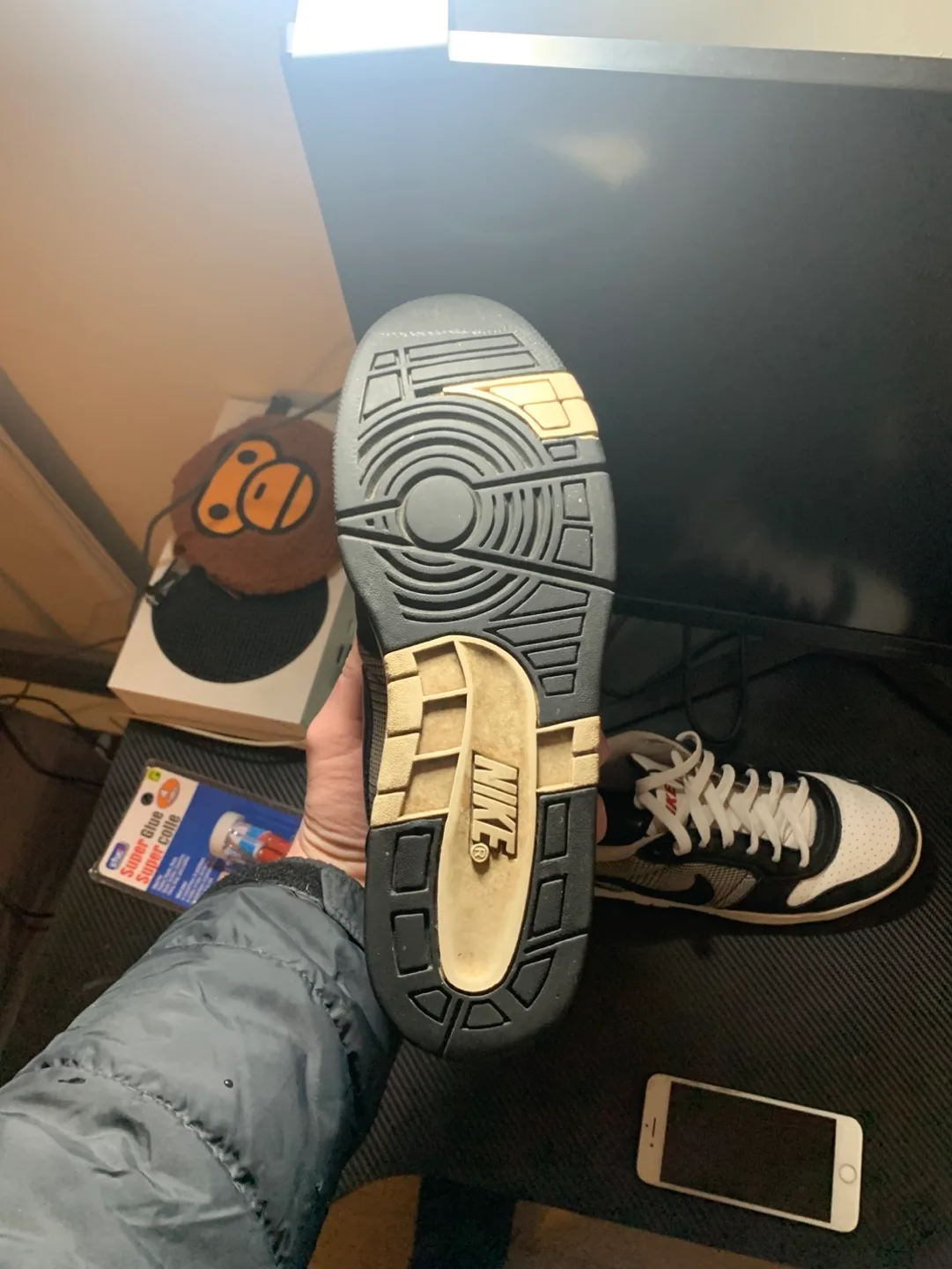 Size 9 Vintage Nike (2008) image indicator(4)