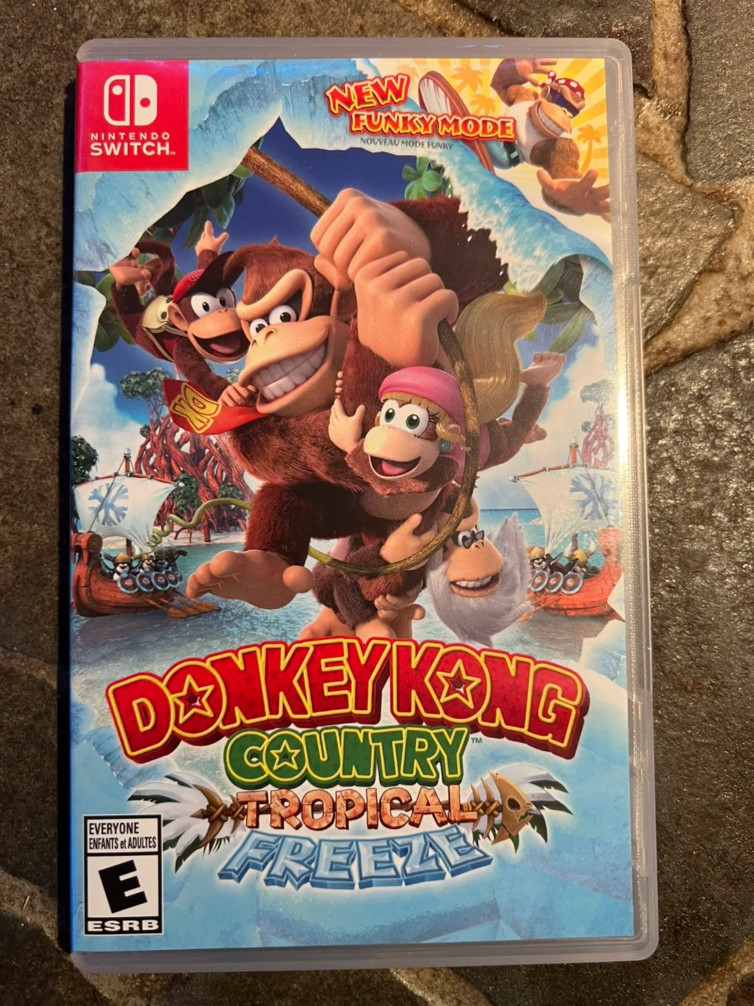Donkey Kong Country Tropical Freeze (Switch)(LNIC) thumbnail