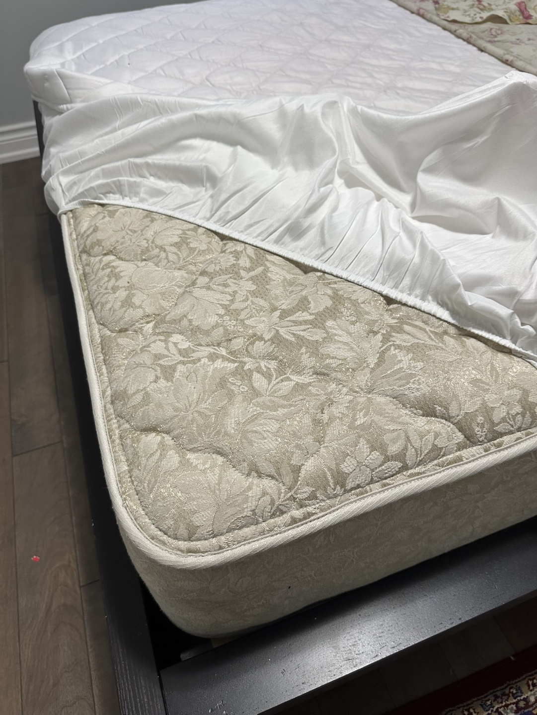 IKEA MALM Bed Frame with 2 Nightstands - photo 2