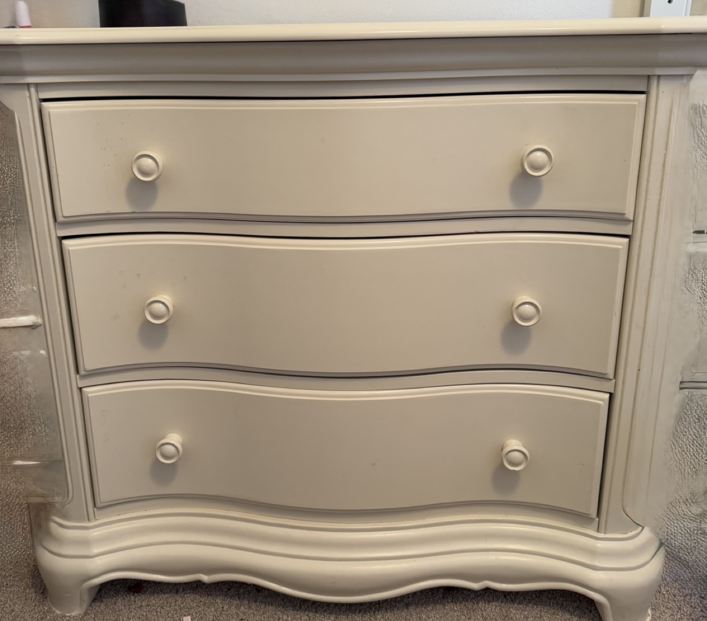 White 3-Drawer Chest - photo 2