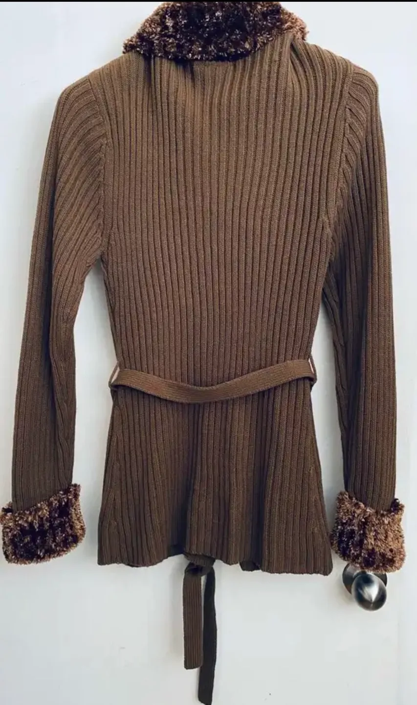 Women's Brown Knit Cardigan with Faux Fur Trim - Size L/G image indicator(2)