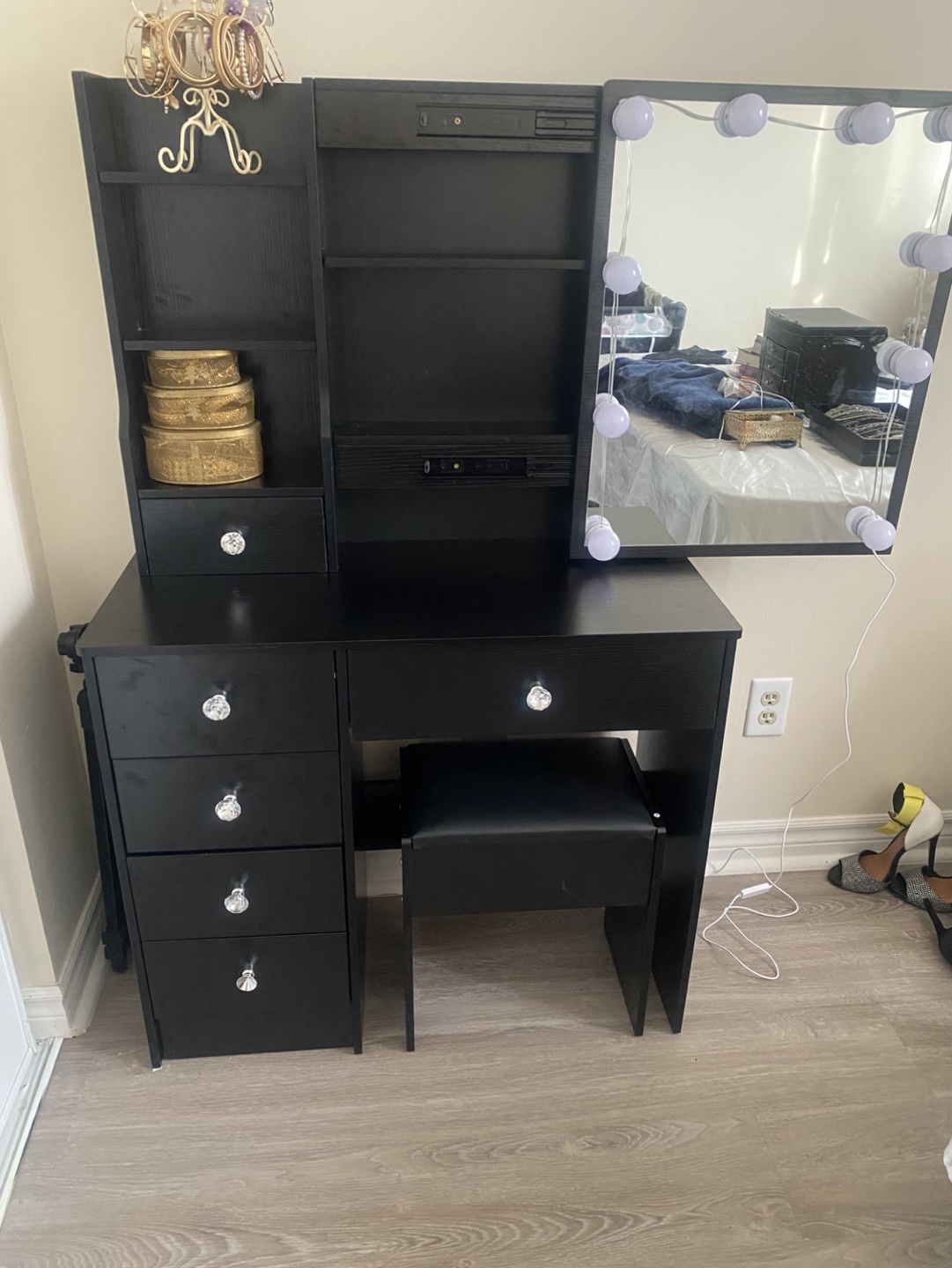 Black Vanity Set with Lights and Mirror