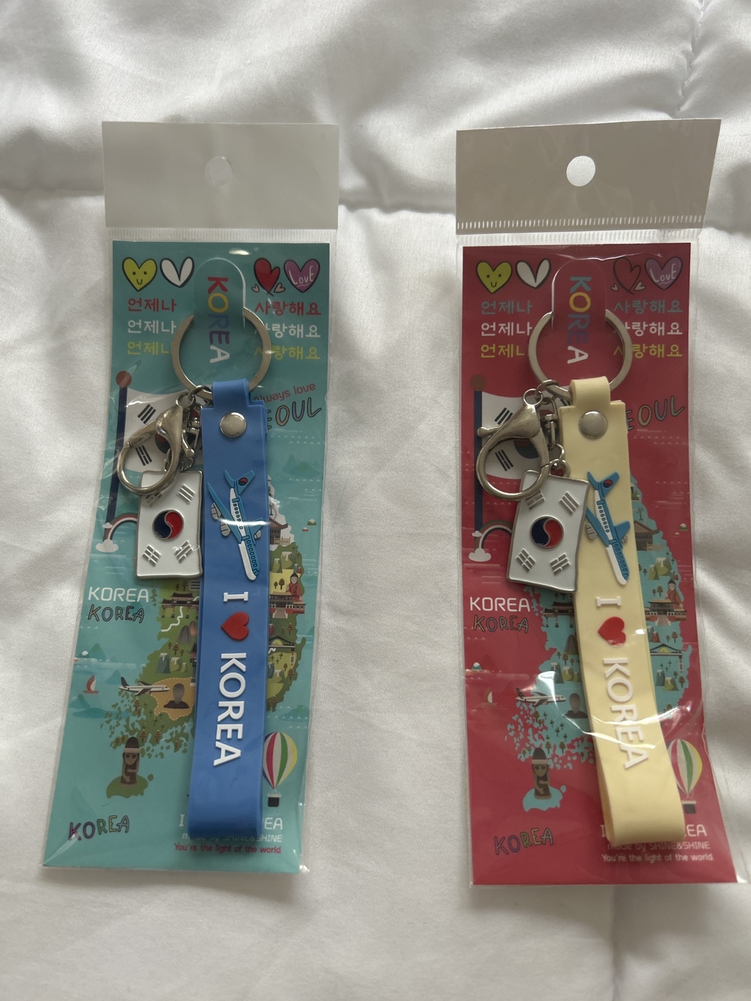 Pair of I ♡ Korea Keychains