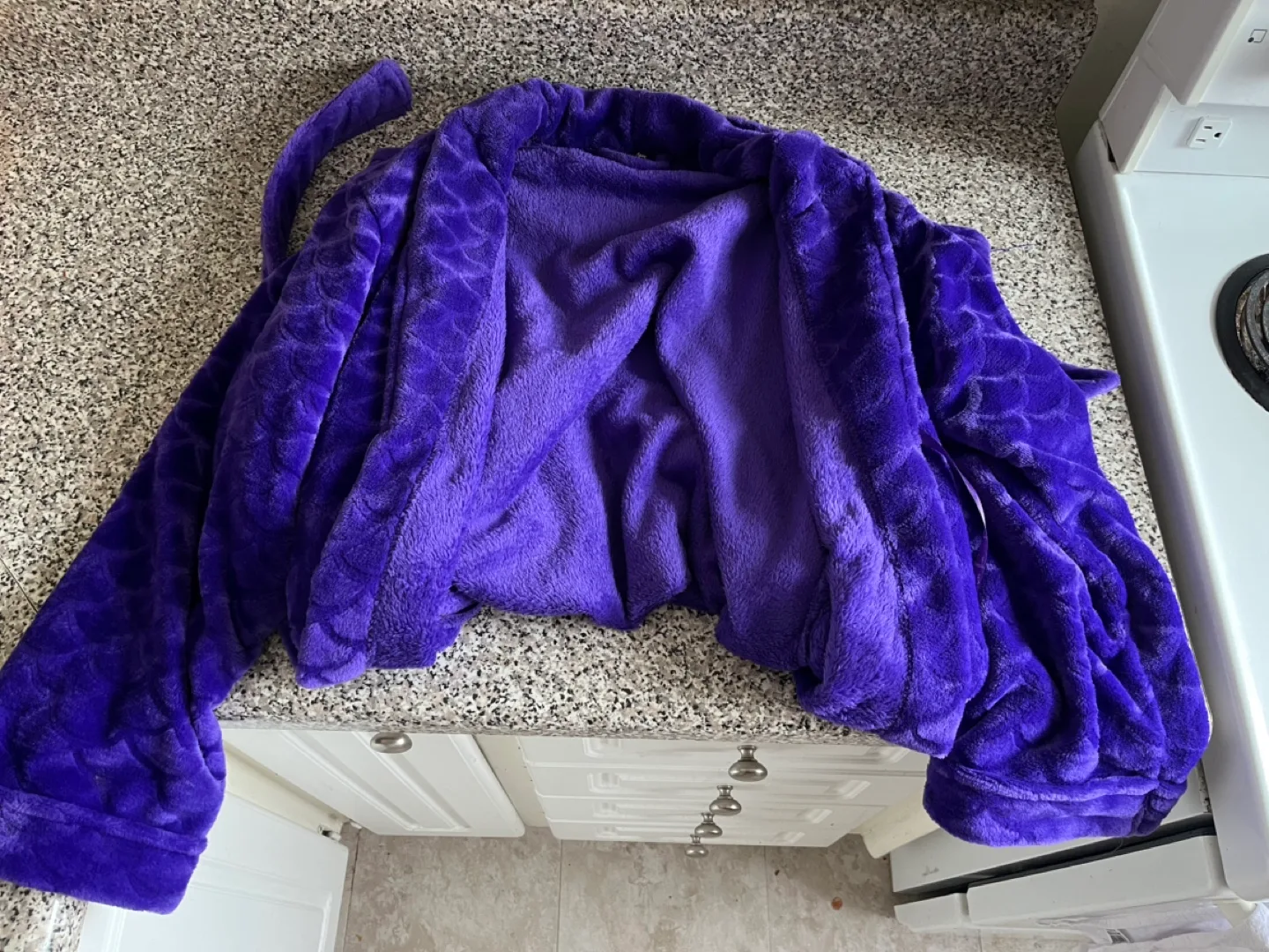Just Love Purple Plush Robe image indicator(4)
