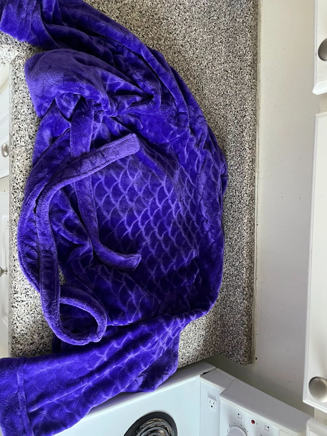 Just Love Purple Plush Robe image indicator(3)