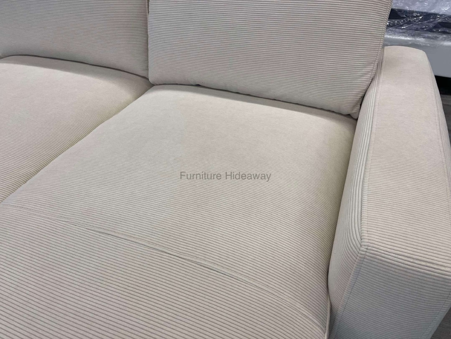 Cream Sectional Sofa- Only 1pc Left‼️ Floor Model - photo 5
