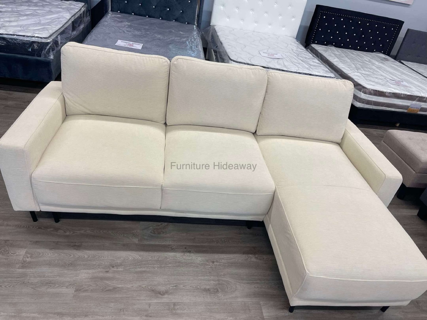 Cream Sectional Sofa- Only 1pc Left‼️ Floor Model - photo 3