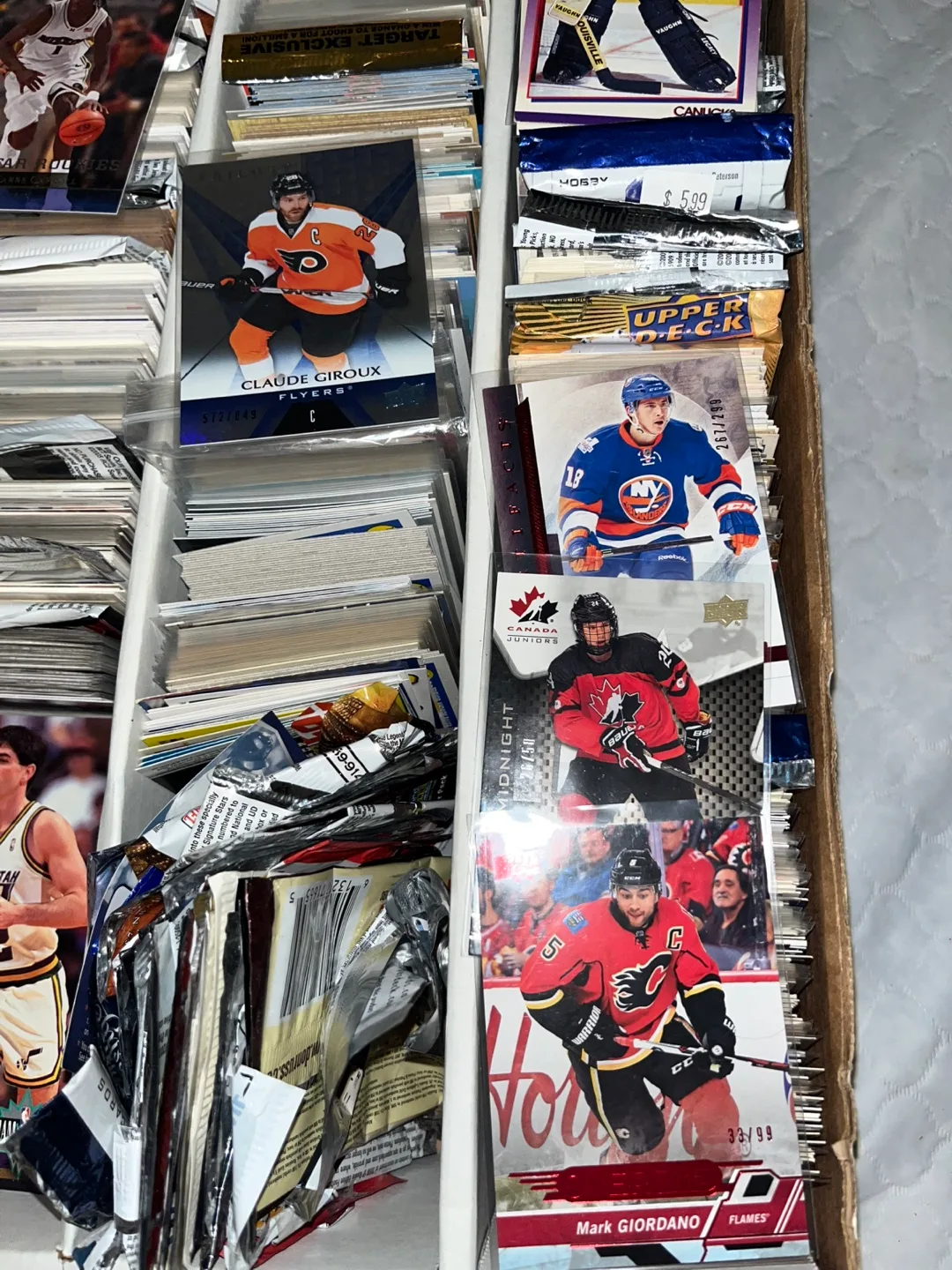 Huge Lot of Hockey, Baseball, Basketball & more Cards image indicator(2)