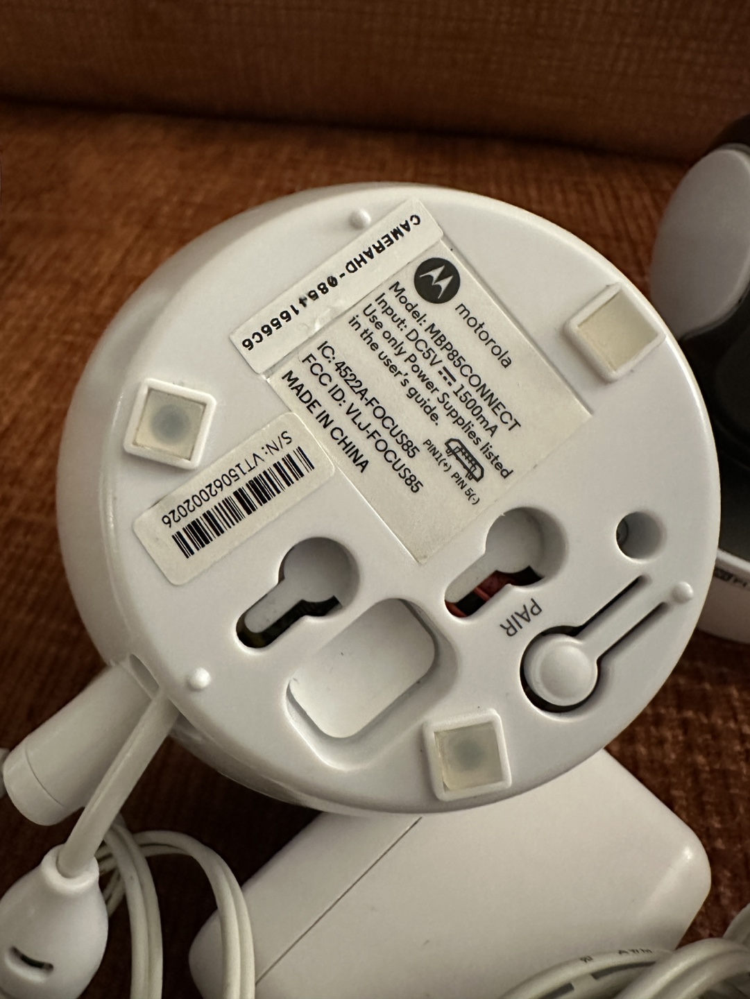 Motorola MBP85CONNECT Video Baby Monitor with Two Cameras - photo 2