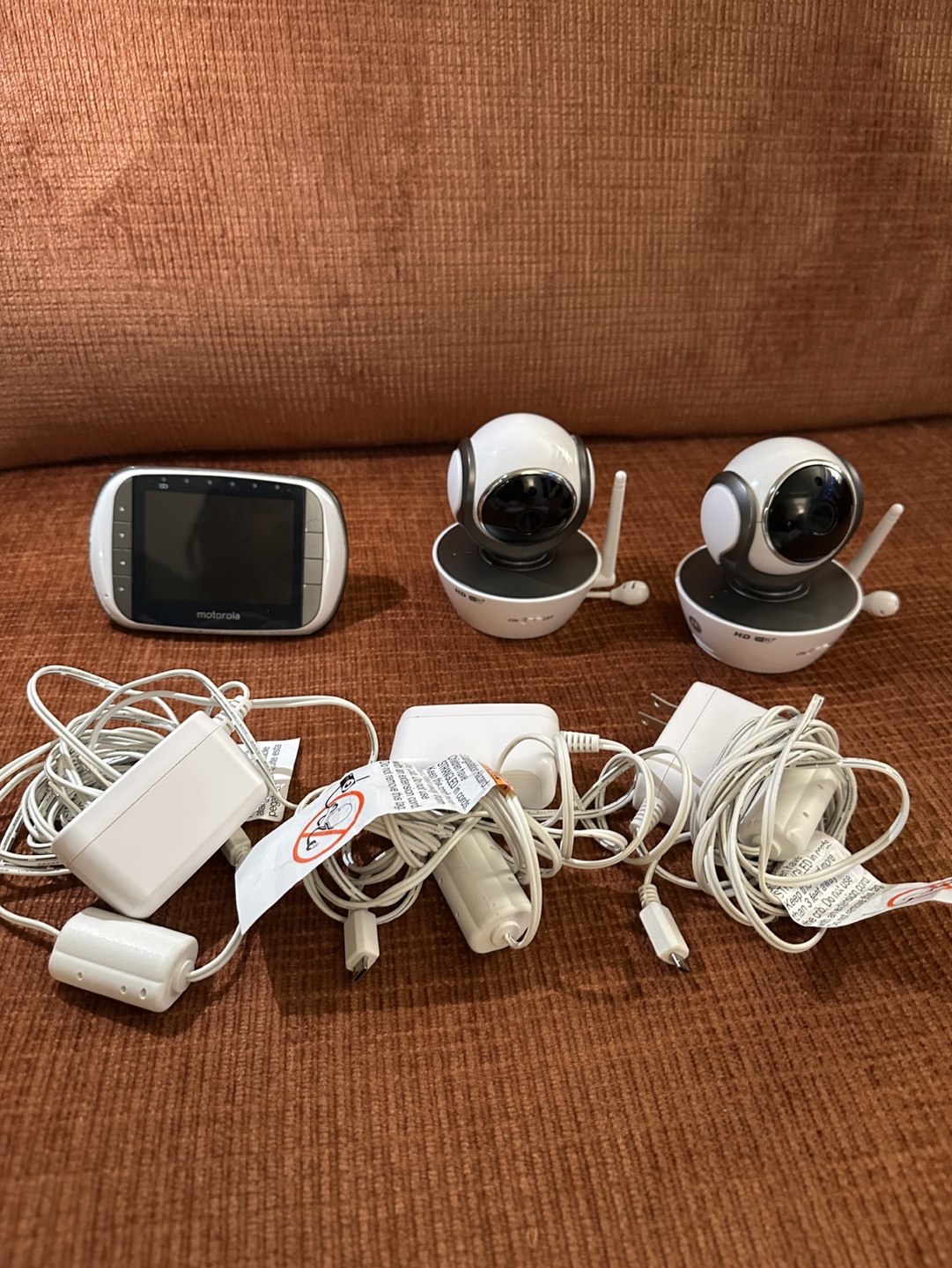 Motorola MBP85CONNECT Video Baby Monitor with Two Cameras