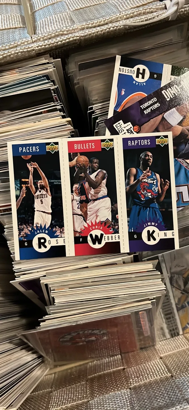 Huge Lot of vintage Toronto sports teams  Cards image indicator(3)