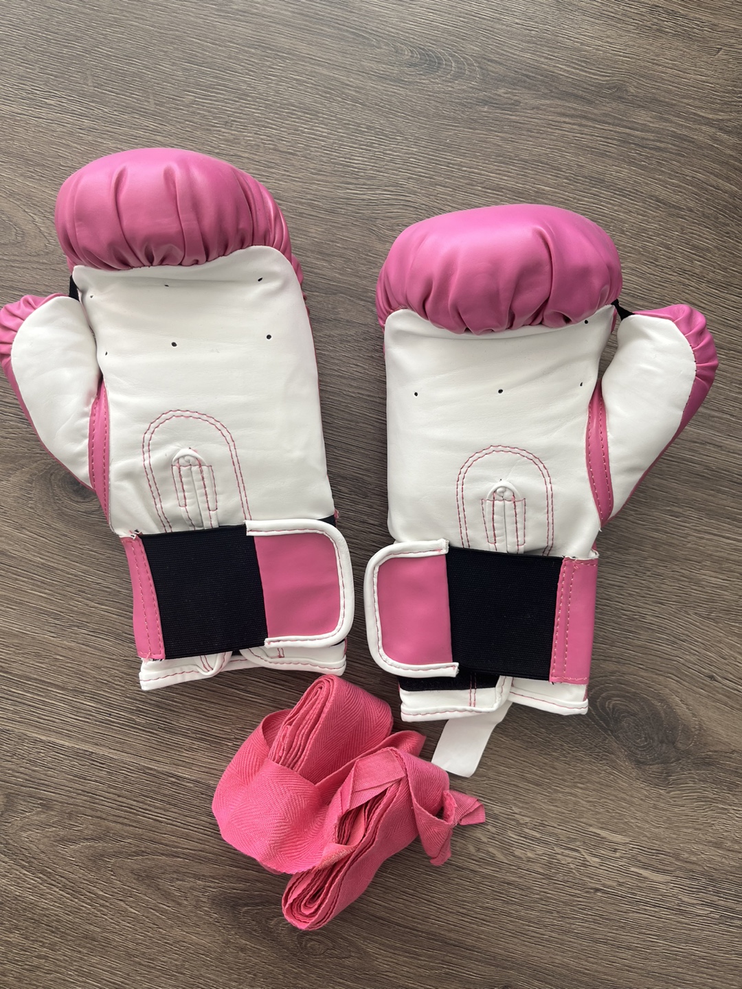 Everlast Women's Boxing Gloves & Hand Wraps - Pink - 14 oz - photo 2