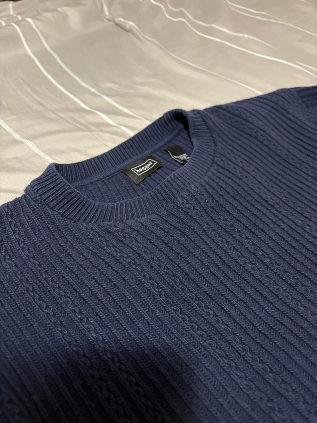 Men's 100% Cotton Navy Blue Knit Sweater - Size Medium image indicator(2)