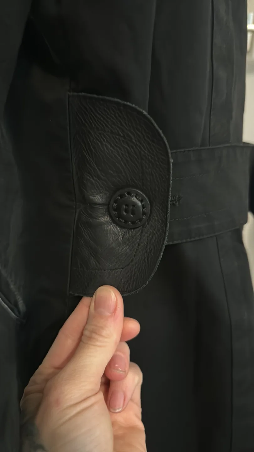 Mackage vintage trench coat - size large image indicator(10)