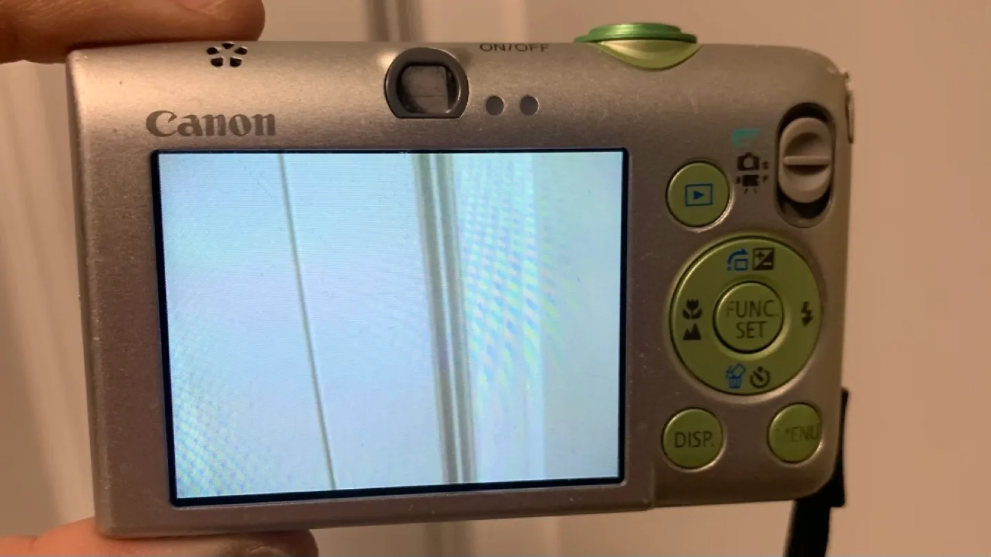 Canon PowerShot SD1200 IS Digital Camera - Green image indicator(5)