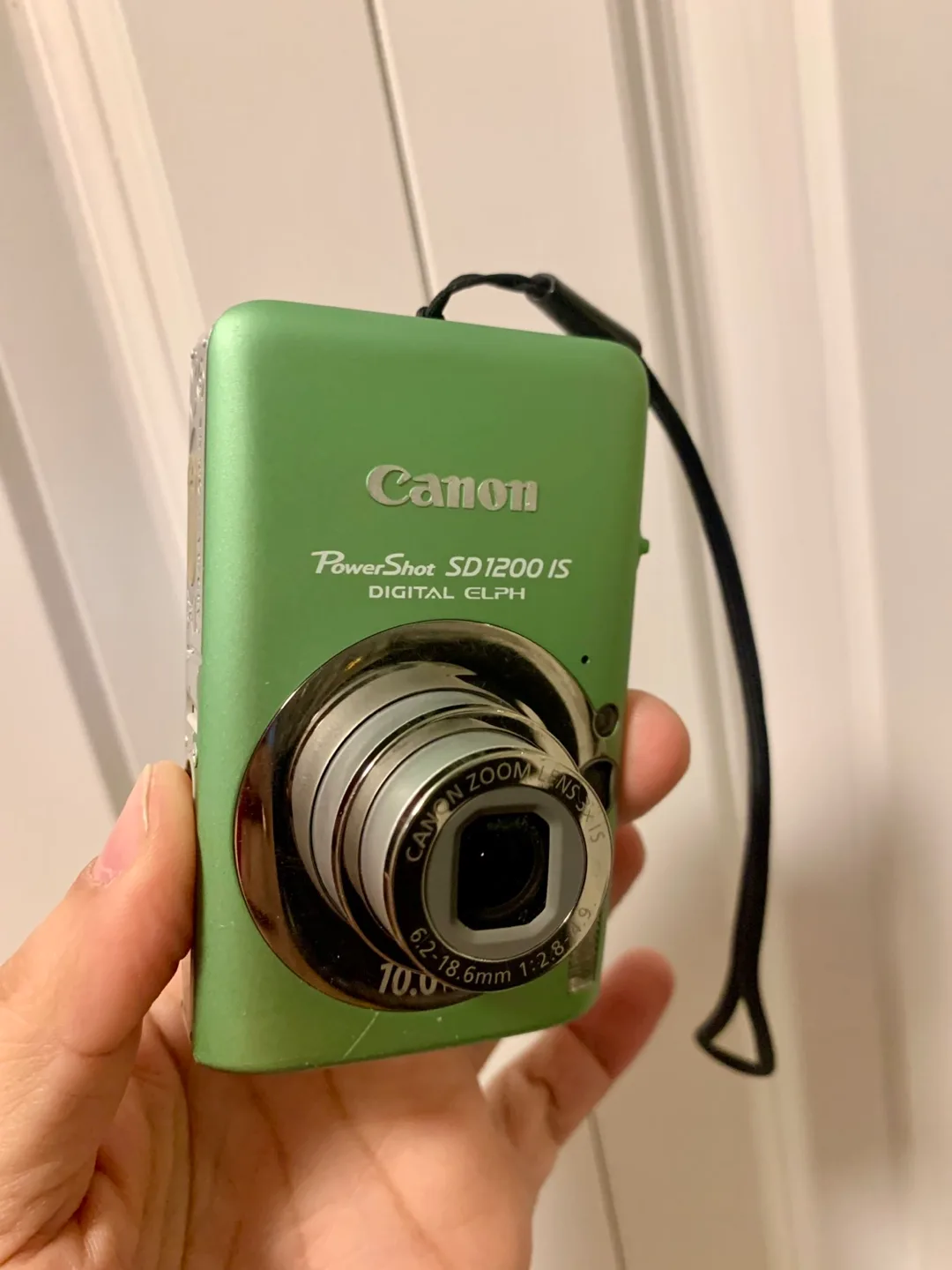 Canon PowerShot SD1200 IS Digital Camera - Green image indicator(6)