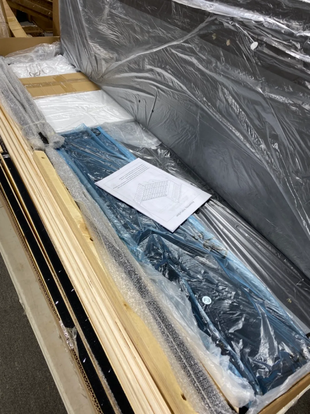 Tufted Upholstered Bed King Size - NEW image indicator(9)