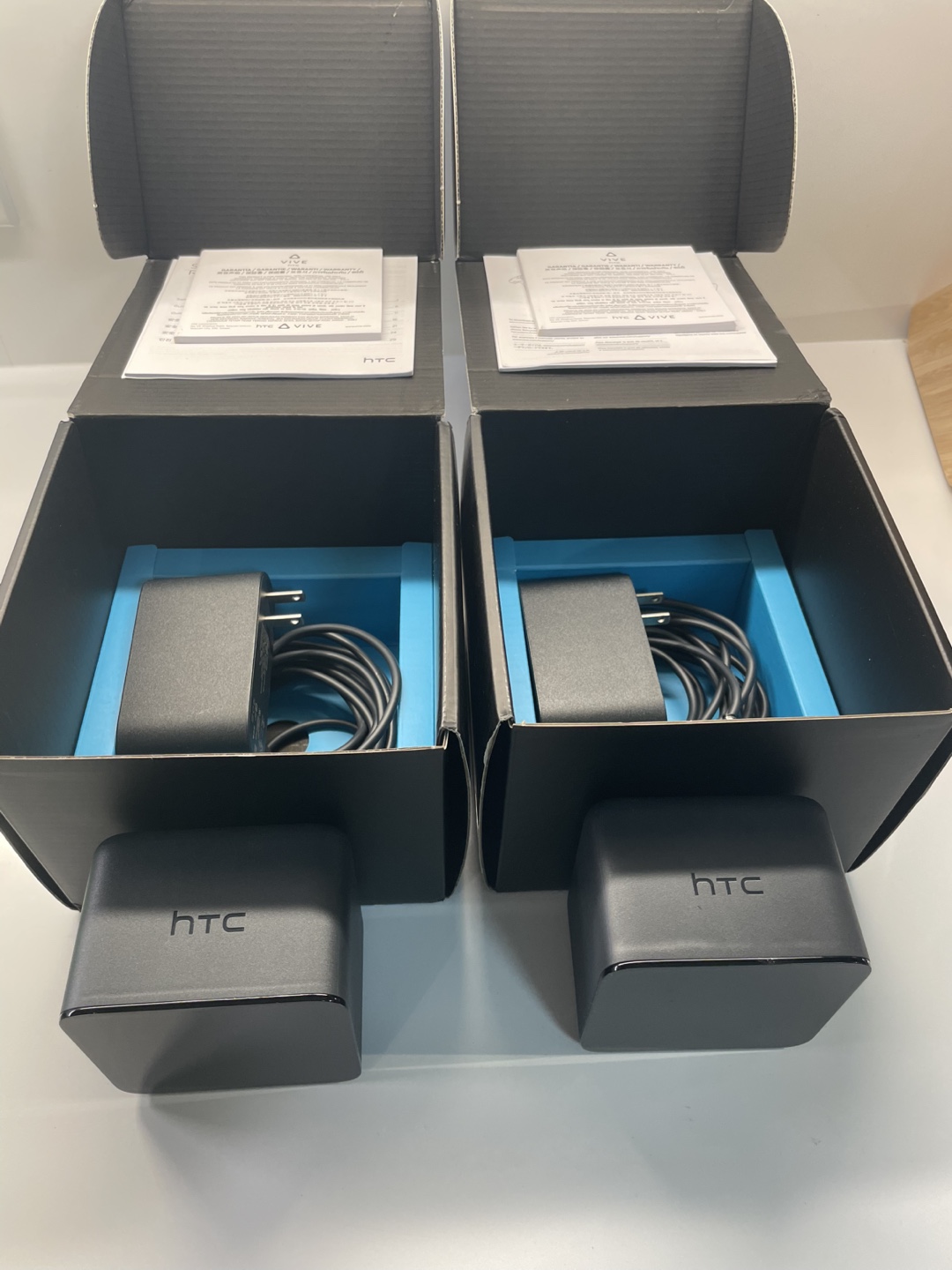 Pair of HTC Vive Base Stations - Brand New in Box - photo 4