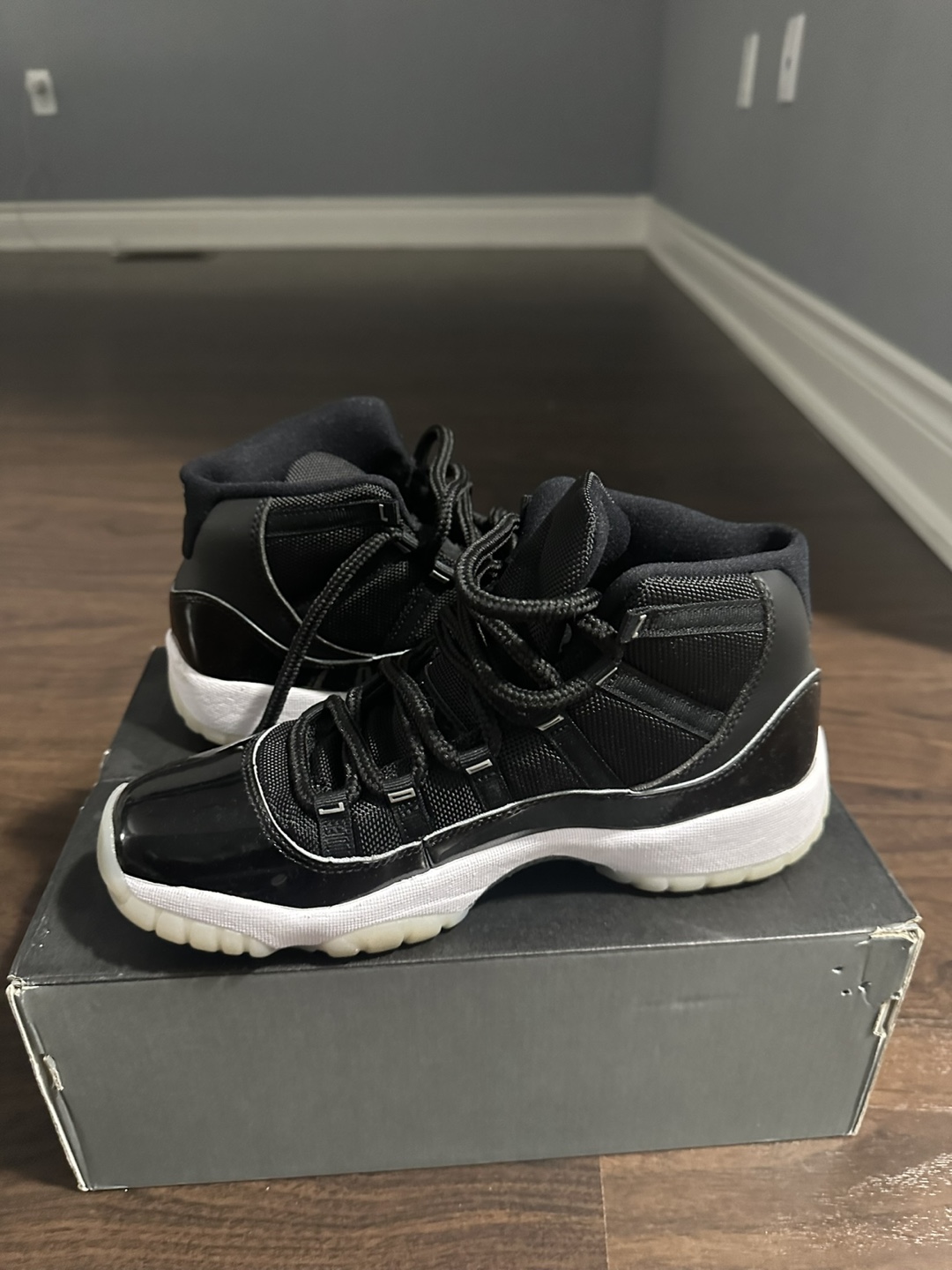 Air Jordan 11 Retro jubilee GS - photo 2