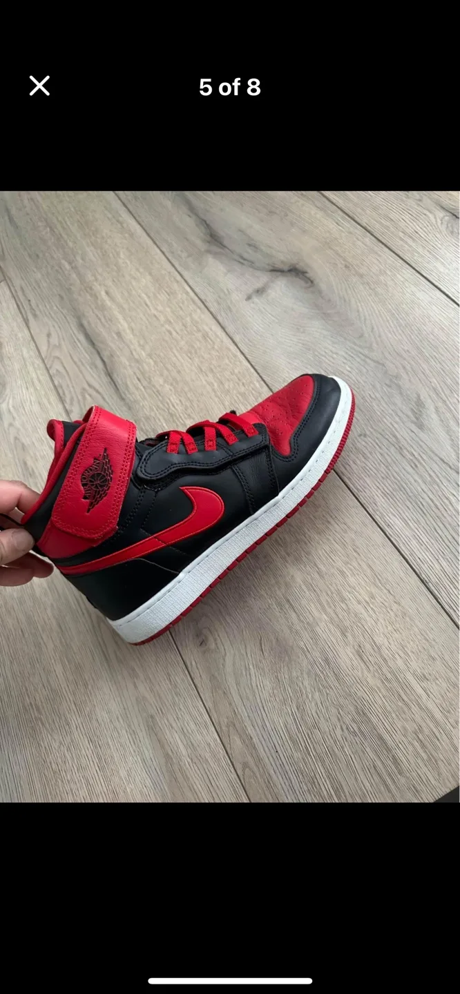 Air Jordan 1 Hi Flyease (GS) Size 7Y image indicator(3)