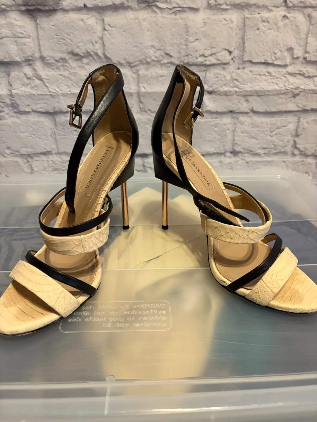 Bcbgmaxazria Snakeskin Heels Size 9 image indicator(2)