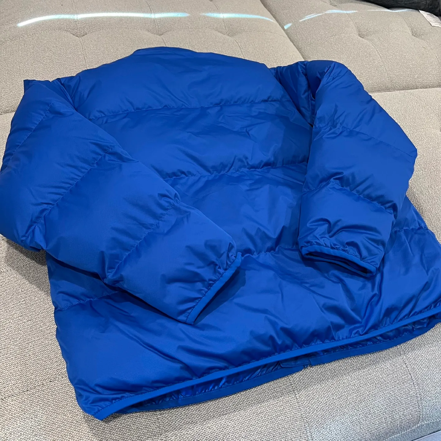 Nike Sportswear Club Futura Logo Puffer Jacket Men Size XL image indicator(5)