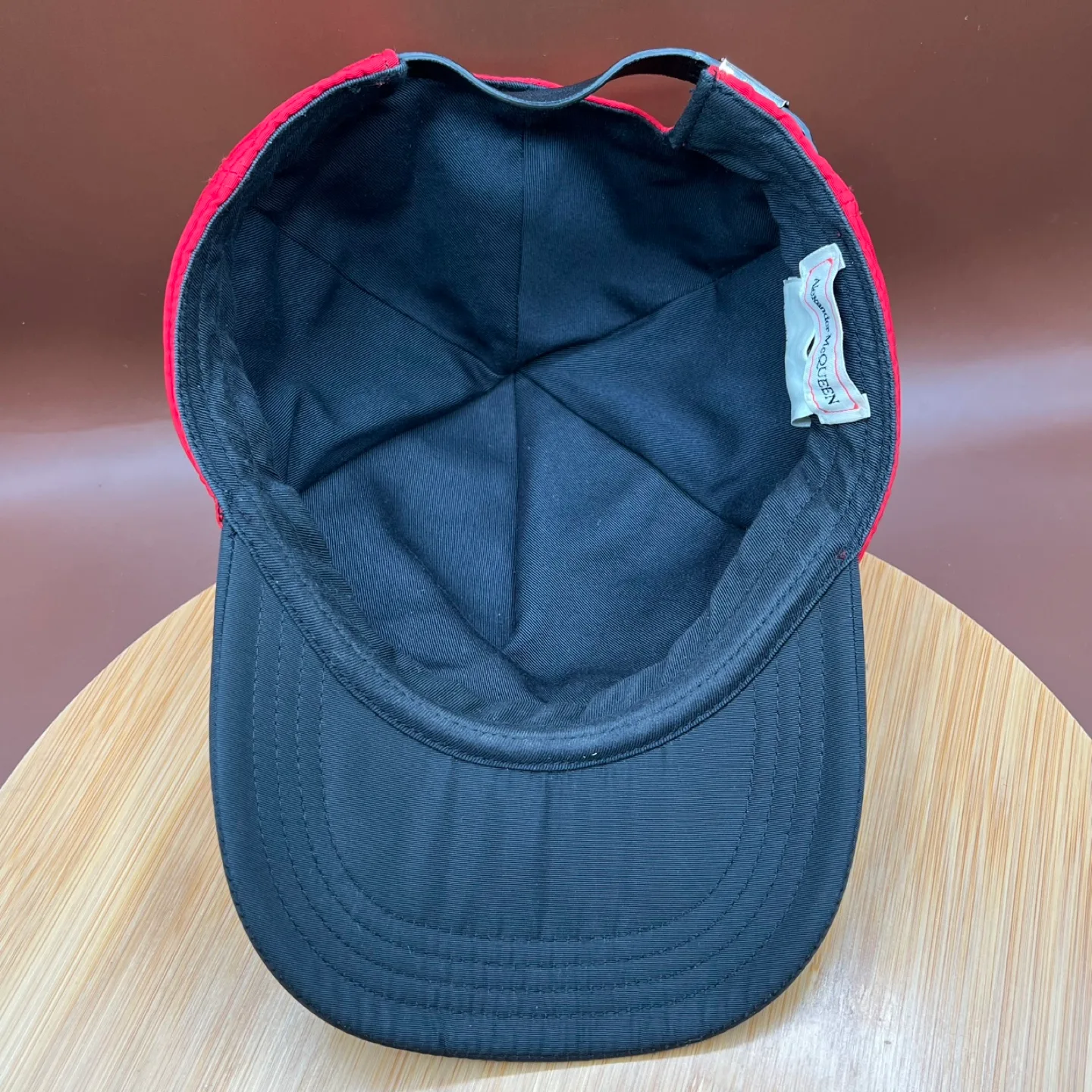 Alexander McQueen Graffiti Cap Blk/Red Size S image indicator(5)