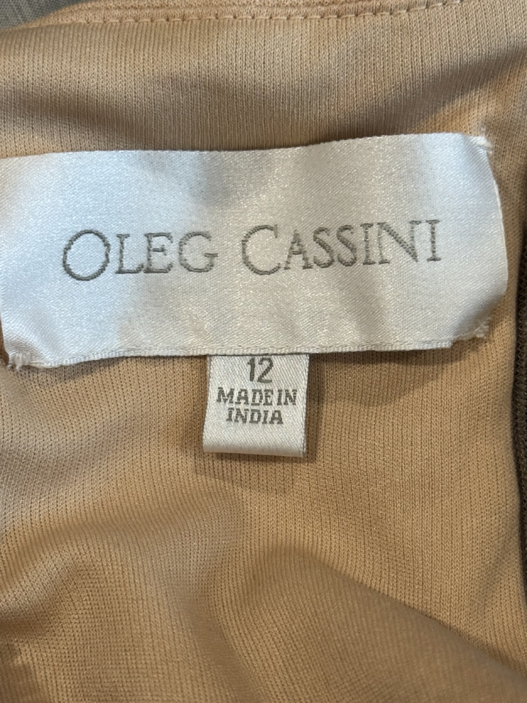 Oleg Cassini Beaded Gown, Size 12 - photo 3