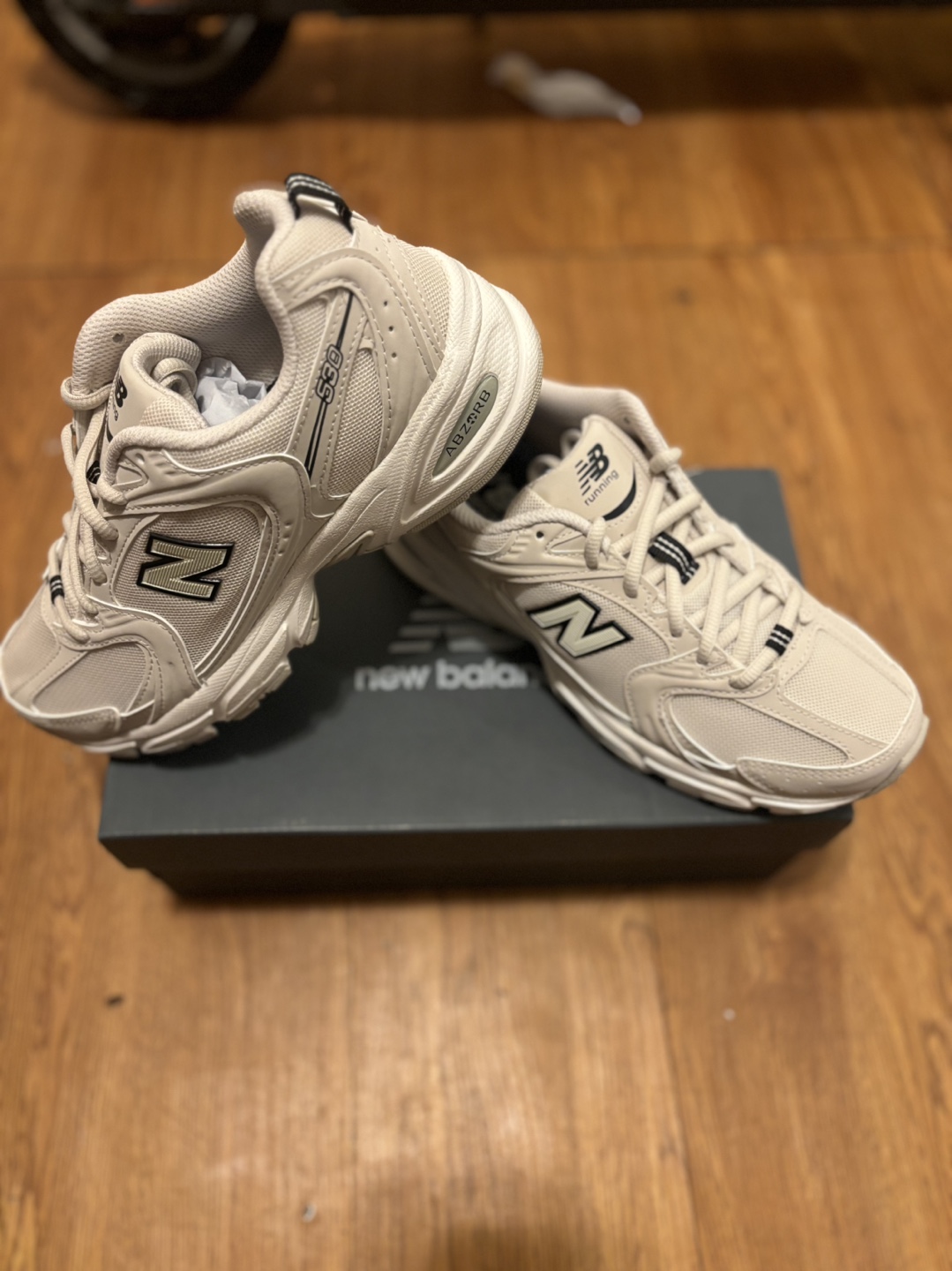 New Balance 530 Women's Sneakers - Size 5.5 US