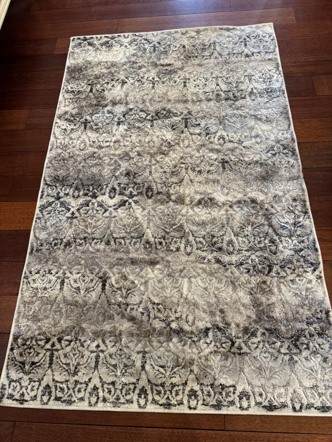100% viscose cream, black and grey Area Rug image indicator(2)