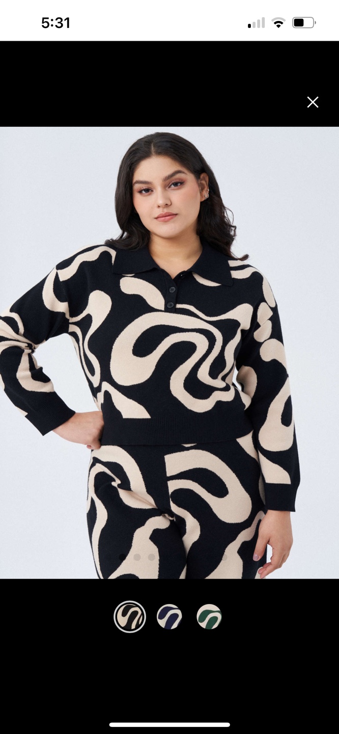 Cider Black and Cream Abstract Print Cropped Collared Sweater - photo 2