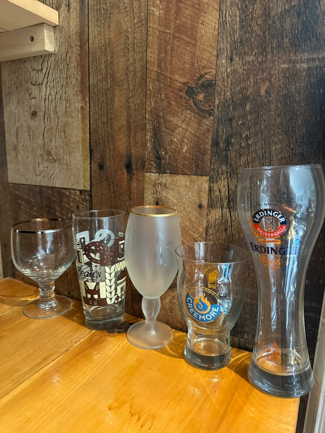 Set of five unique glassware pieces image indicator(2)
